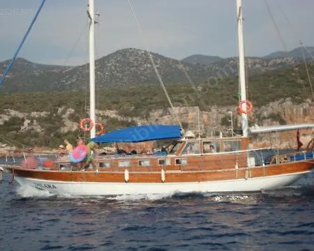 Apollon Hotel 2*
